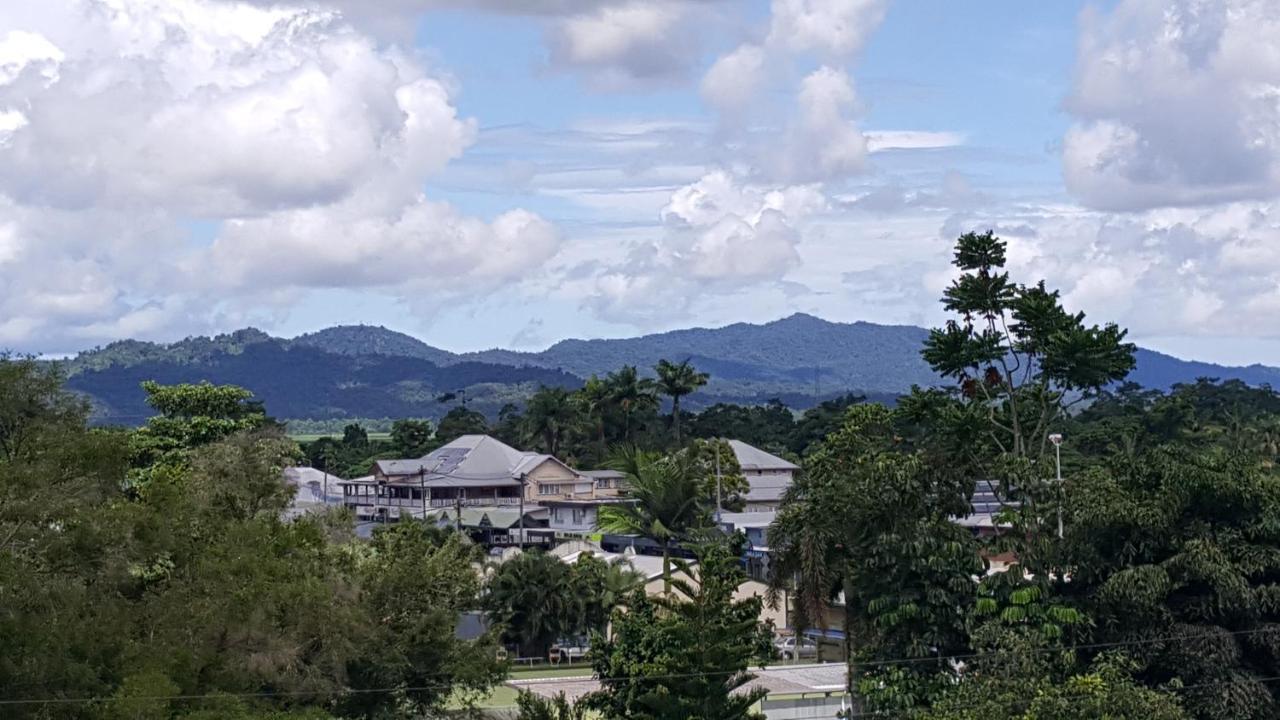 Babinda Quarters Hotell Eksteriør bilde