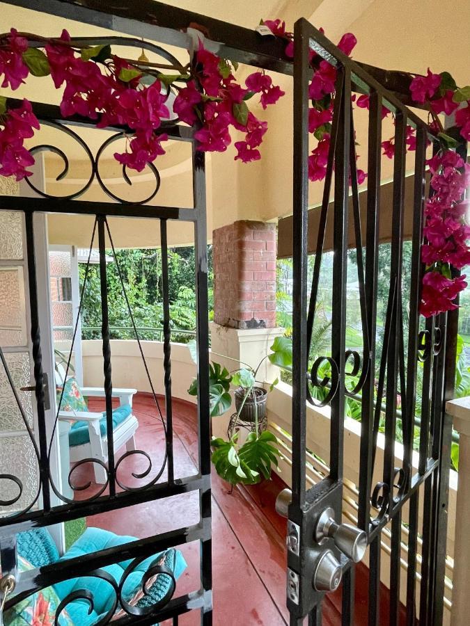 Babinda Quarters Hotell Eksteriør bilde