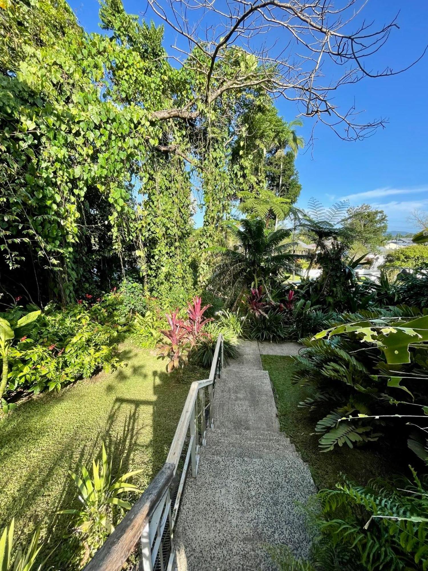 Babinda Quarters Hotell Eksteriør bilde