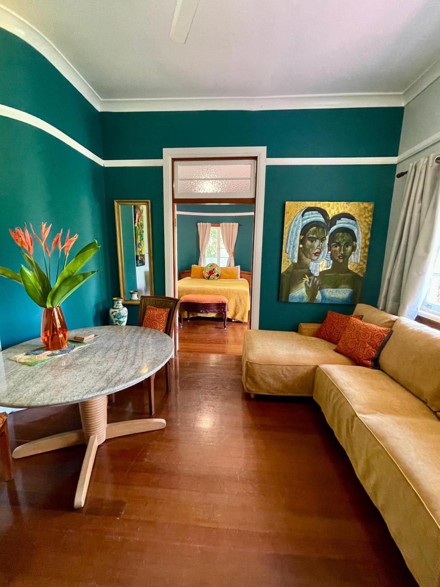 Babinda Quarters Hotell Eksteriør bilde